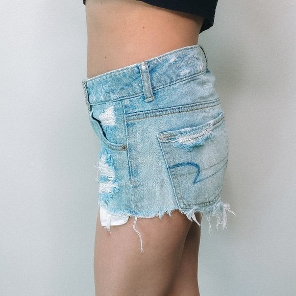 American Eagle Outfitters Distressed Light Wash Jean Shorts - Picture 3 of 8